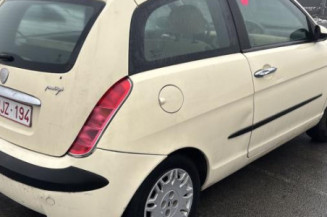 Pare choc avant LANCIA YPSILON 4