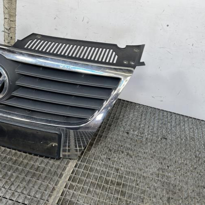 Calandre VOLKSWAGEN PASSAT 5 Photo n°3