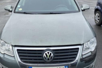 Calandre VOLKSWAGEN PASSAT 5