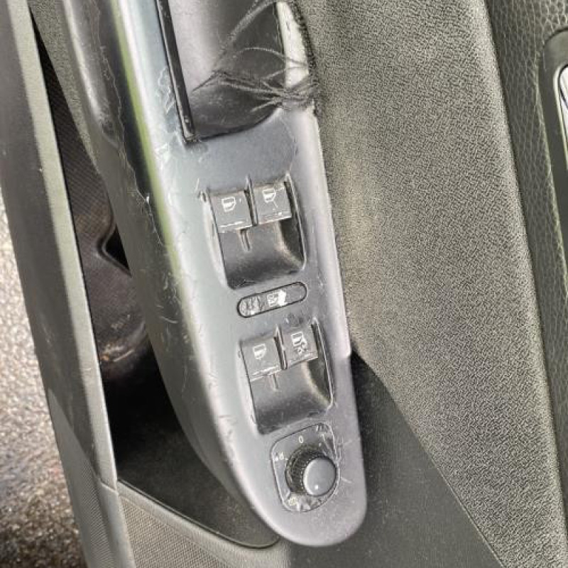 Calandre VOLKSWAGEN PASSAT 5 Photo n°19