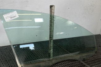 Vitre avant droit VOLKSWAGEN PASSAT 5