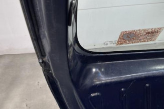 Malle/Hayon arriere DACIA SANDERO 1
