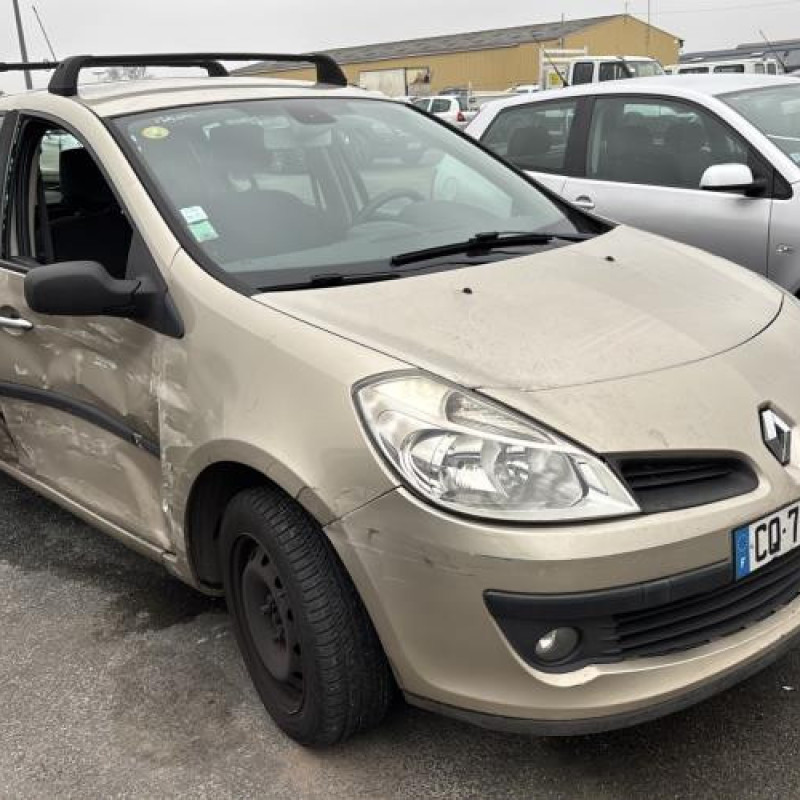Fermeture de capot RENAULT CLIO 3 Photo n°6