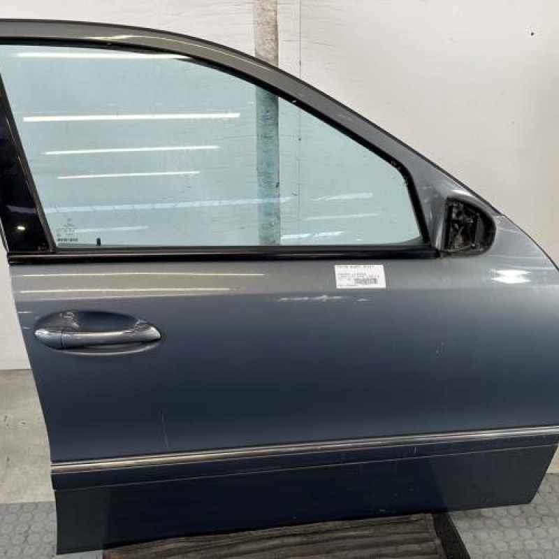 Porte avant droit MERCEDES CLASSE E 211 Photo n°2
