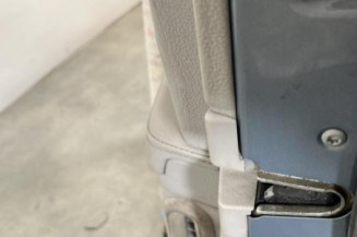 Porte avant droit MERCEDES CLASSE E 211