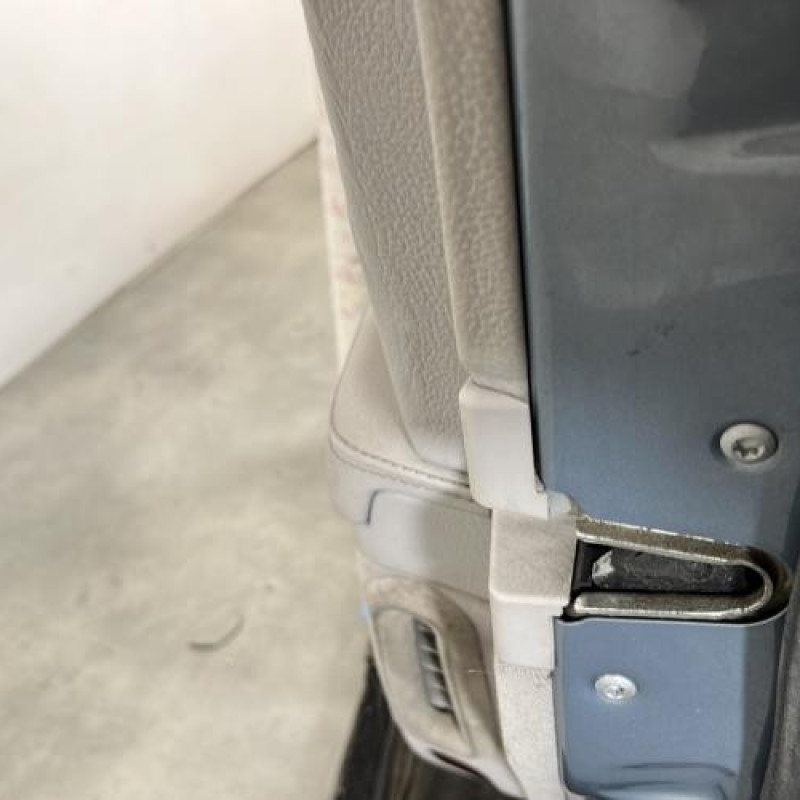 Porte avant droit MERCEDES CLASSE E 211 Photo n°4