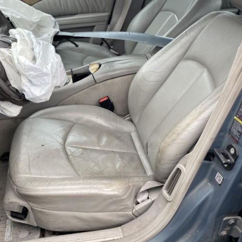 Porte avant gauche MERCEDES CLASSE E 211 Photo n°17