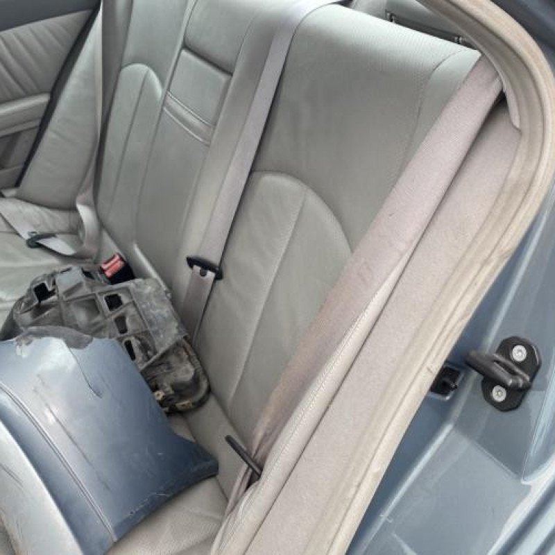 Porte avant gauche MERCEDES CLASSE E 211 Photo n°18