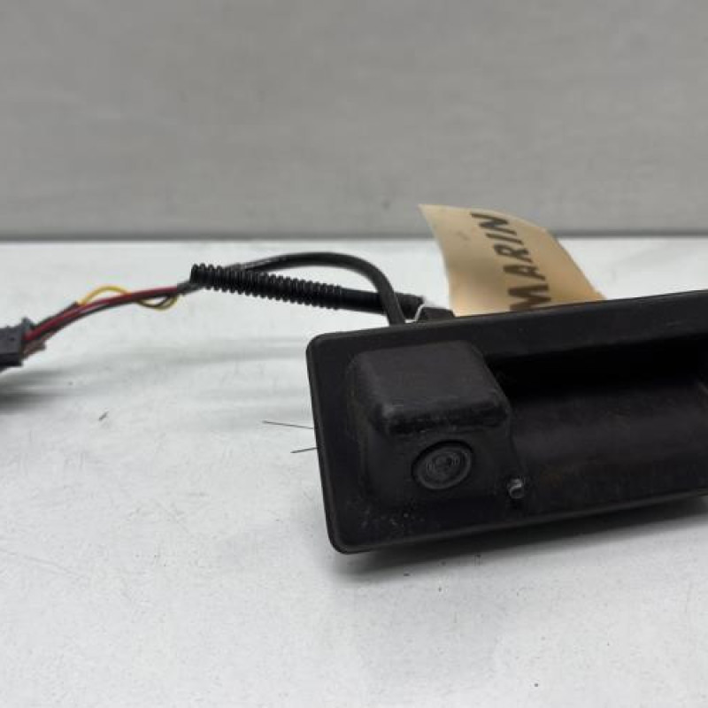 Bouton de coffre VOLKSWAGEN TOURAN 3 Photo n°1