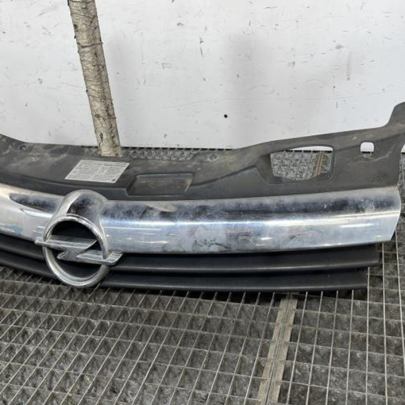 Calandre OPEL ASTRA H Photo n°3