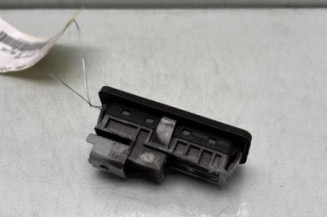 Bouton de coffre RENAULT CLIO 5