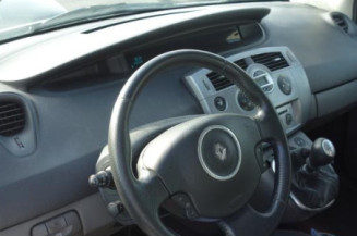 Renfort pare choc avant (traverse) RENAULT GRAND SCENIC 2