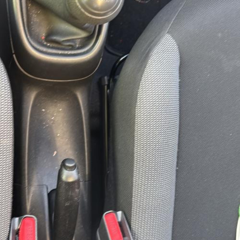 Poignee porte avant droit CITROEN C1 2 Photo n°17