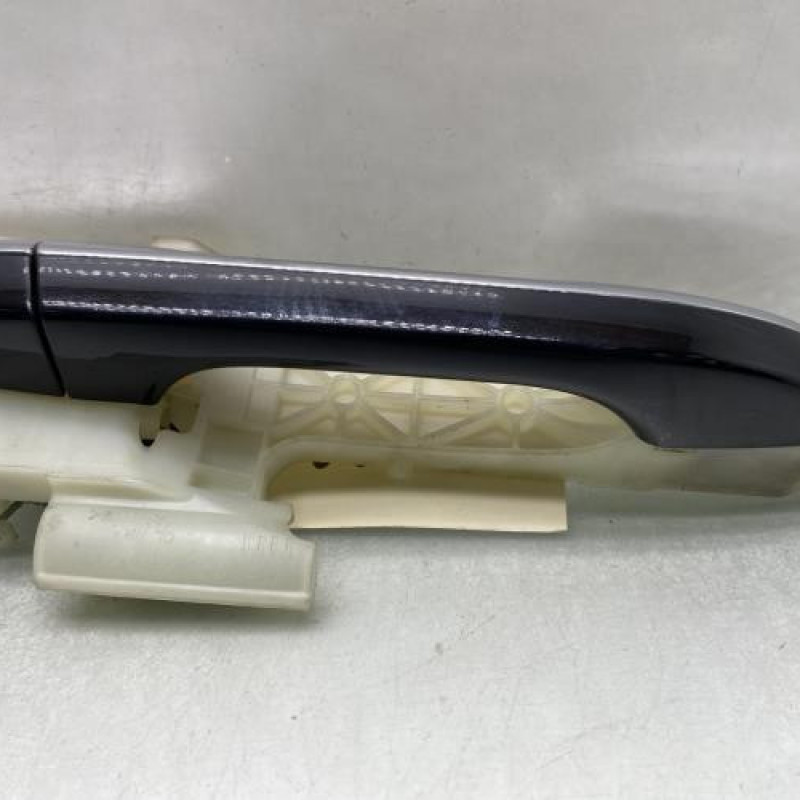 Poignee porte arriere droit KIA SPORTAGE 4 Photo n°1