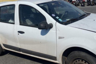 Poignee porte avant gauche DACIA SANDERO 1