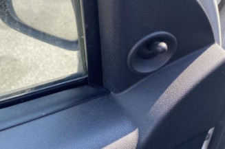 Poignee porte avant gauche DACIA SANDERO 1
