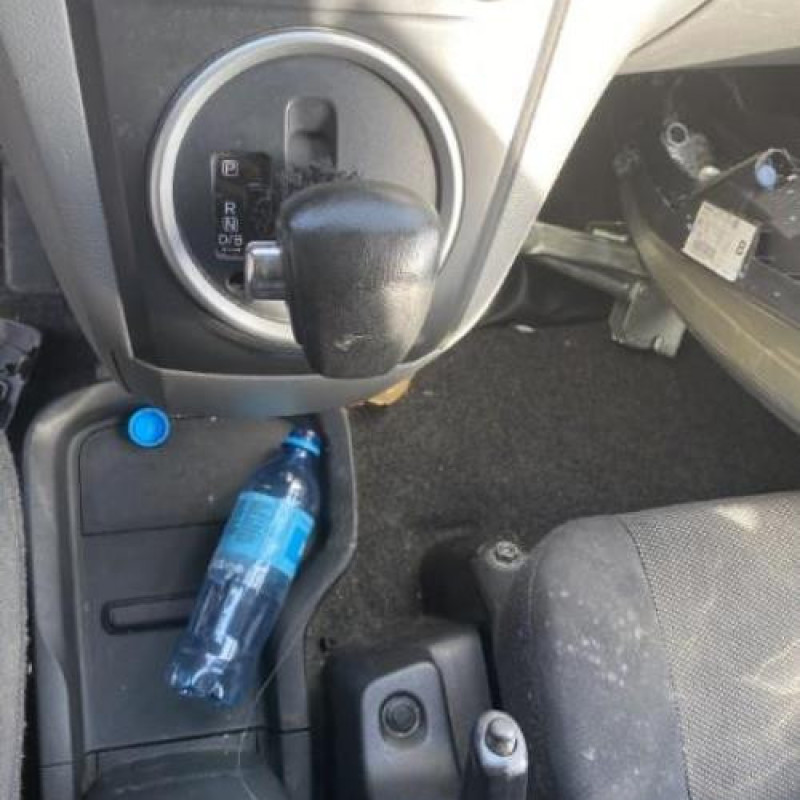 Poignee porte avant droit NISSAN NV200 Photo n°20