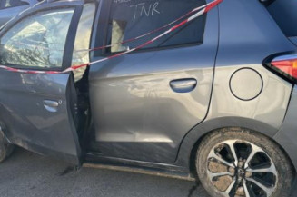 Poignee porte arriere gauche MITSUBISHI SPACE STAR 3