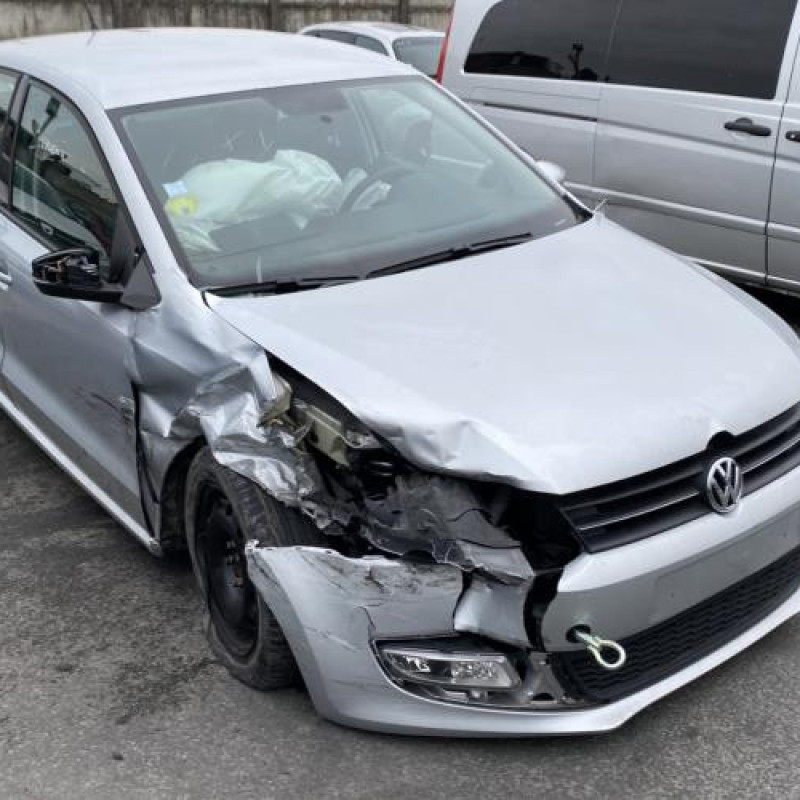 Poignee porte arriere gauche VOLKSWAGEN POLO 5 Photo n°19