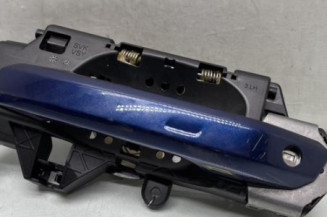 Poignee porte avant gauche AUDI A4 4 Photo n°1