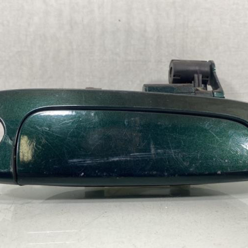 Poignee porte avant droit TOYOTA YARIS 1 Photo n°1