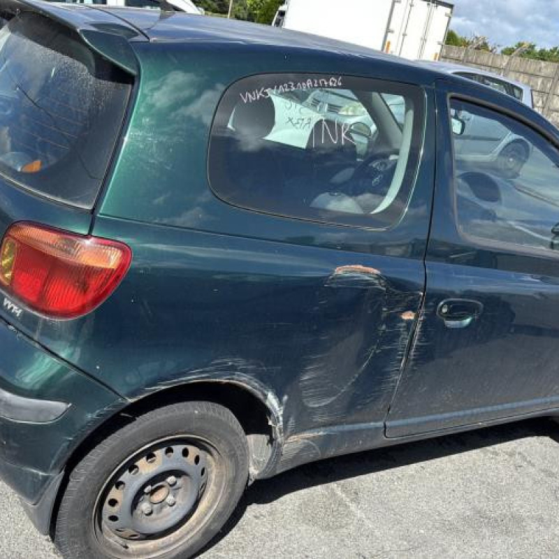 Poignee porte avant droit TOYOTA YARIS 1 Photo n°10