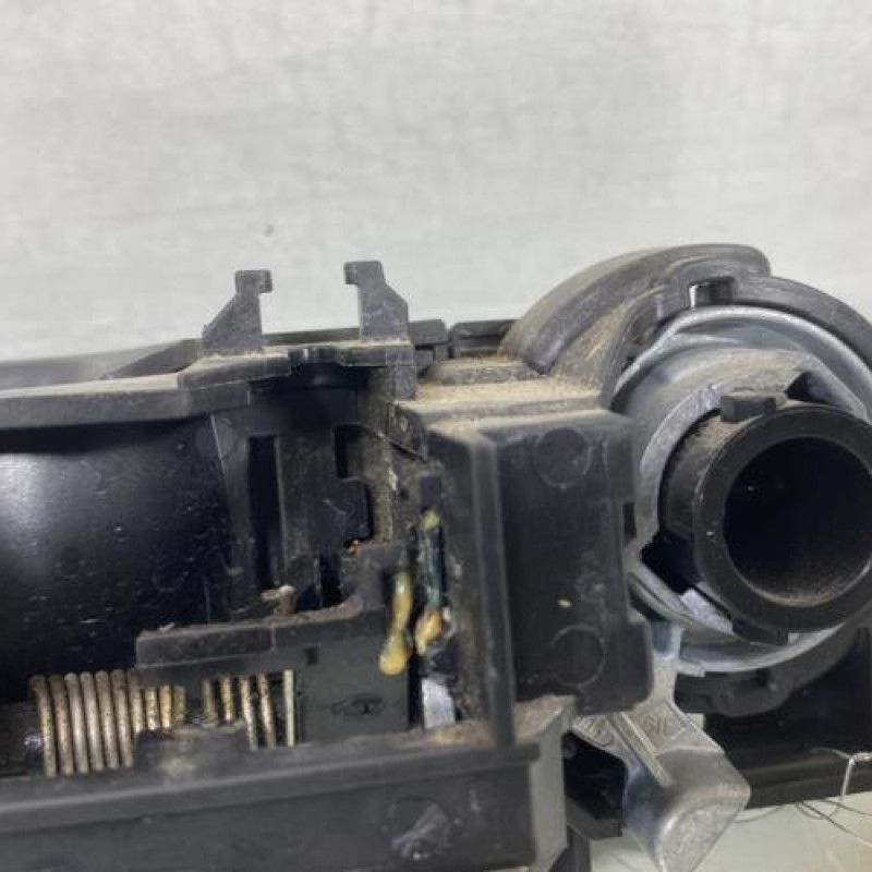 Poignee porte avant droit RENAULT TRAFIC 3 COURT Photo n°1