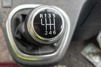 Poignee porte avant droit RENAULT TRAFIC 3 COURT