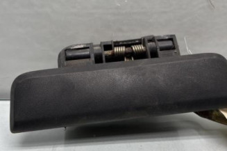 Poignee porte arriere gauche PEUGEOT 106 Photo n°1