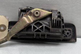 Poignee porte arriere gauche PEUGEOT 106