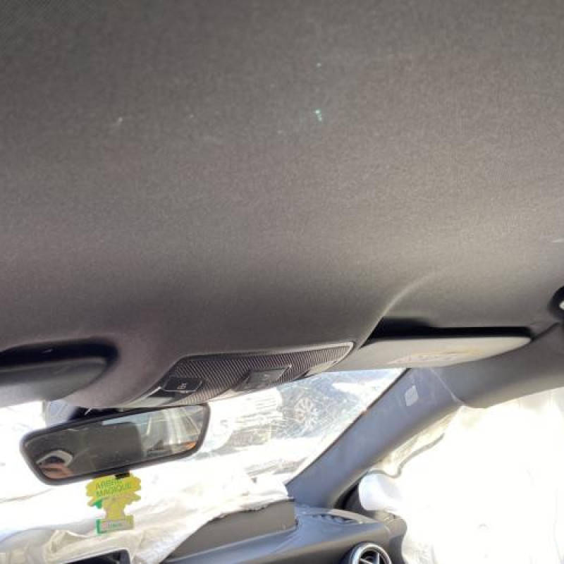Poignee porte avant droit MERCEDES CLASSE A 176 Photo n°20