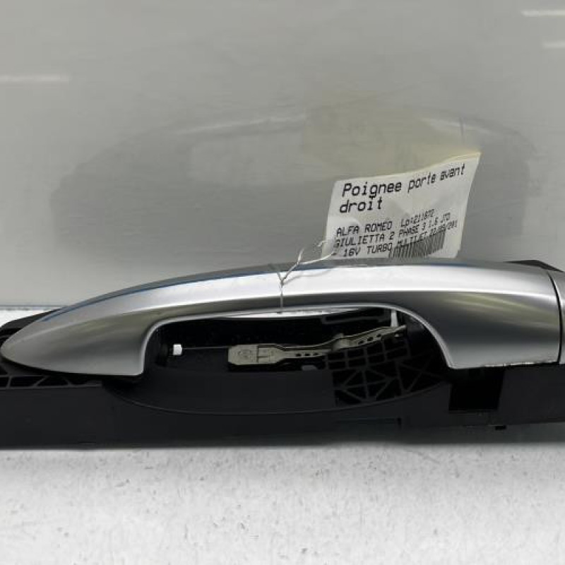 Poignee porte avant droit ALFA ROMEO GIULIETTA 2 Photo n°3
