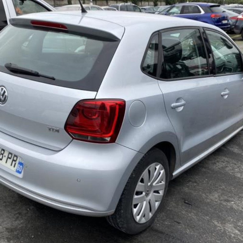 Poignee porte avant gauche VOLKSWAGEN POLO 5 Photo n°20