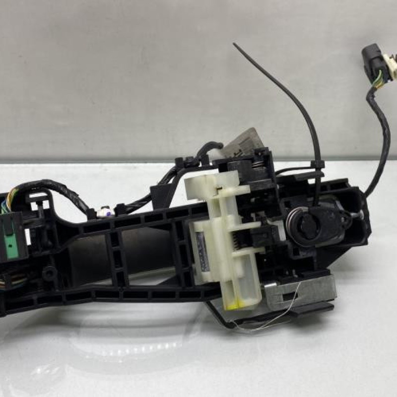 Poignee porte avant gauche FORD FOCUS 3 Photo n°3