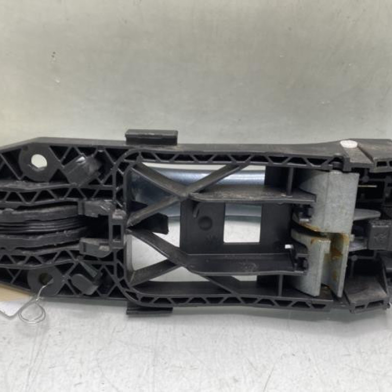 Poignee porte avant droit SEAT ATECA Photo n°2