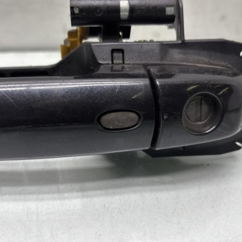 Poignee porte avant gauche SUZUKI SWIFT 3 Photo n°2