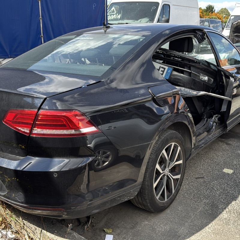 VOLKSWAGEN PASSAT 7 PHASE 1 2.0 TDI - 16V TURBO Photo n°19