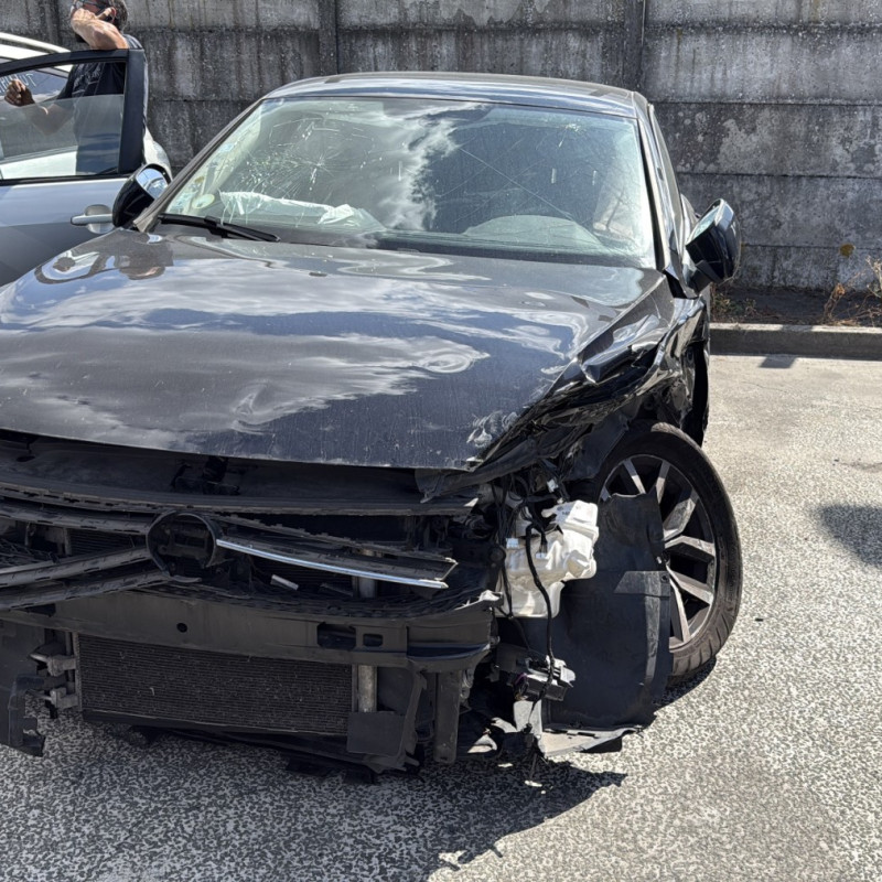 VOLKSWAGEN PASSAT 7 PHASE 1 2.0 TDI - 16V TURBO Photo n°25