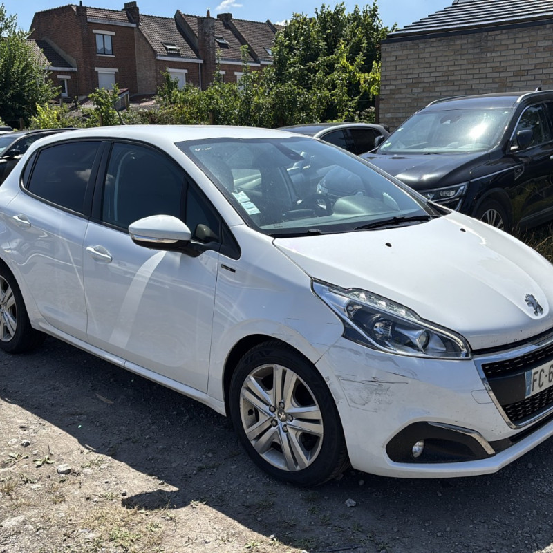 PEUGEOT 208 1 PHASE 2 1.5 BLUE HDI - 16V TURBO Photo n°2