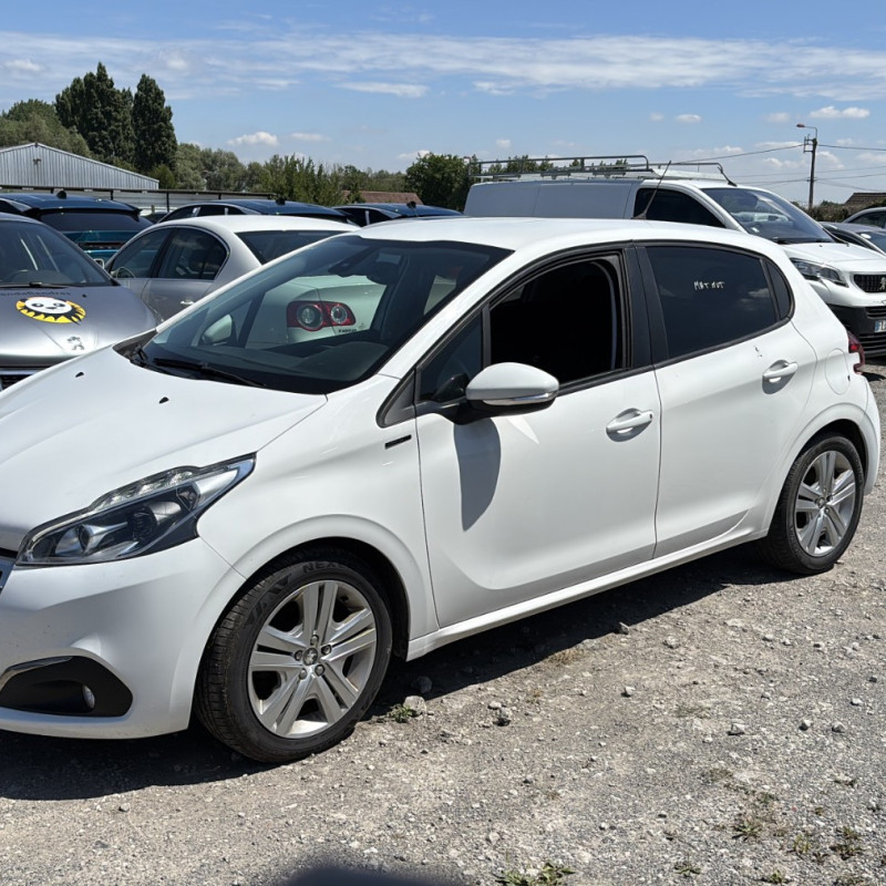 PEUGEOT 208 1 PHASE 2 1.5 BLUE HDI - 16V TURBO Photo n°3