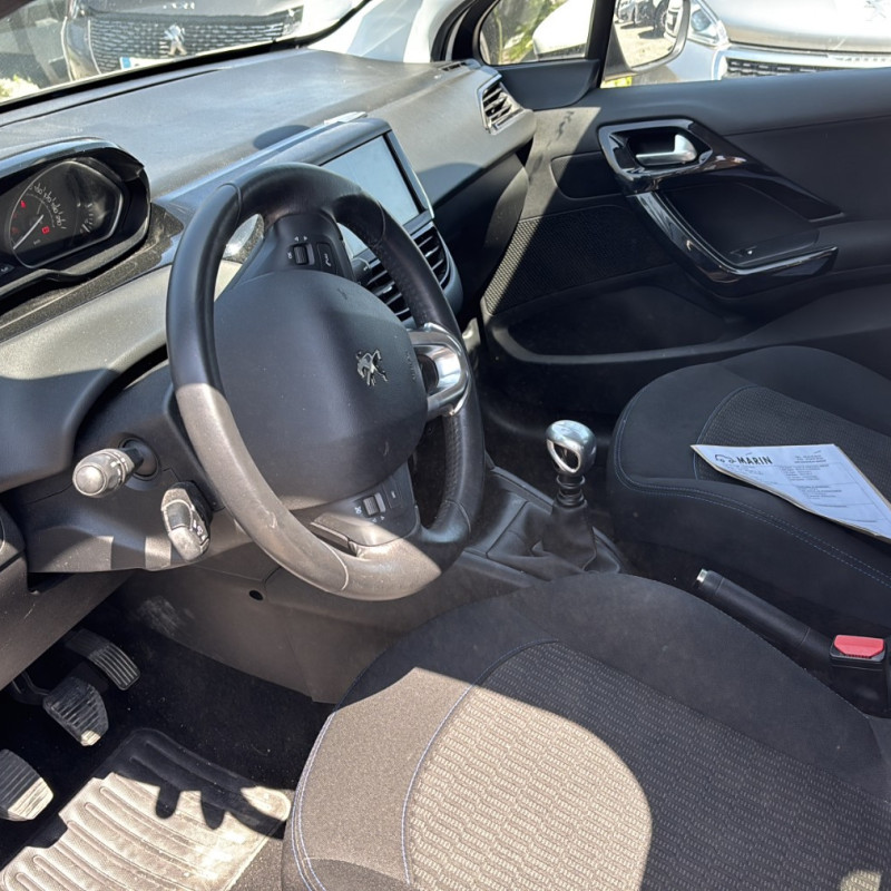 PEUGEOT 208 1 PHASE 2 1.5 BLUE HDI - 16V TURBO Photo n°5
