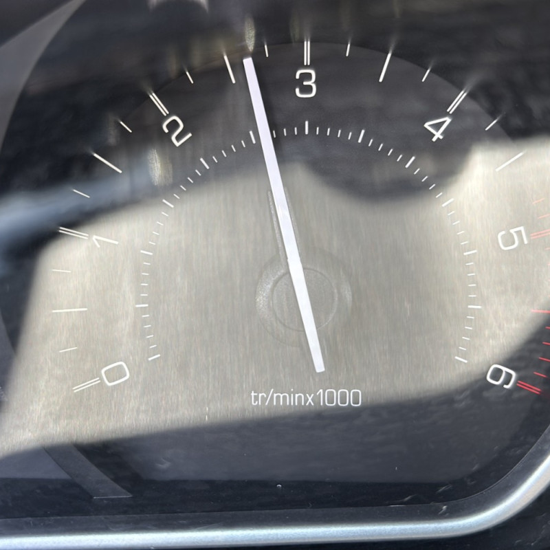 PEUGEOT 208 1 PHASE 2 1.5 BLUE HDI - 16V TURBO Photo n°11