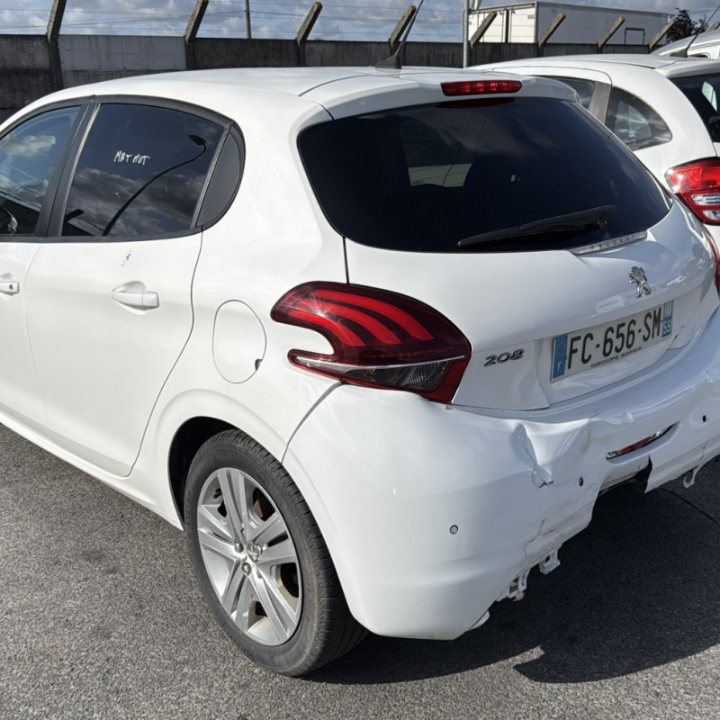 PEUGEOT 208 1 PHASE 2 1.5 BLUE HDI - 16V TURBO Photo n°15