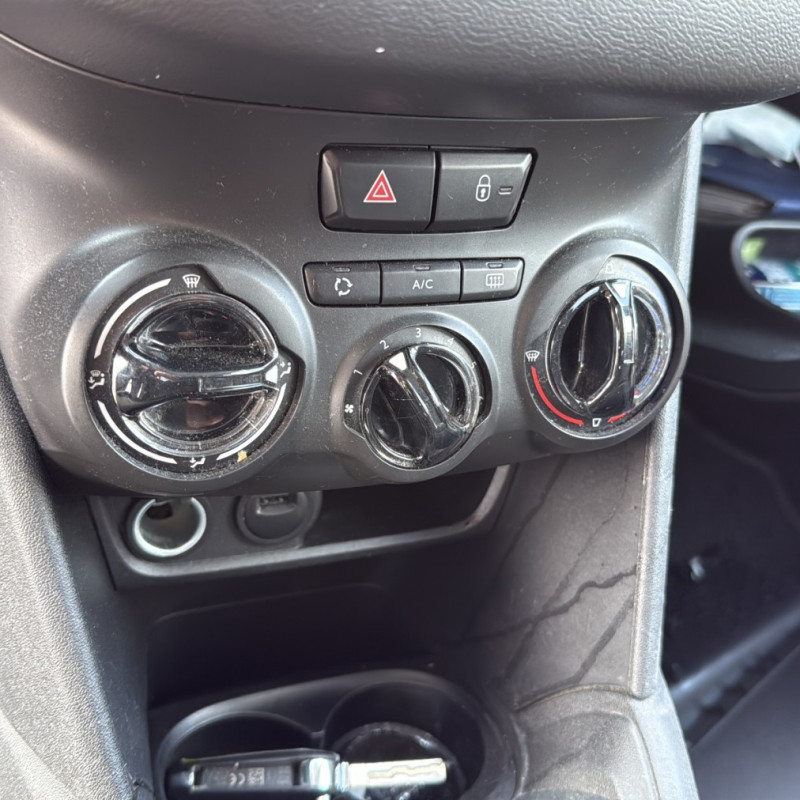 PEUGEOT 208 1 PHASE 2 1.5 BLUE HDI - 16V TURBO Photo n°28