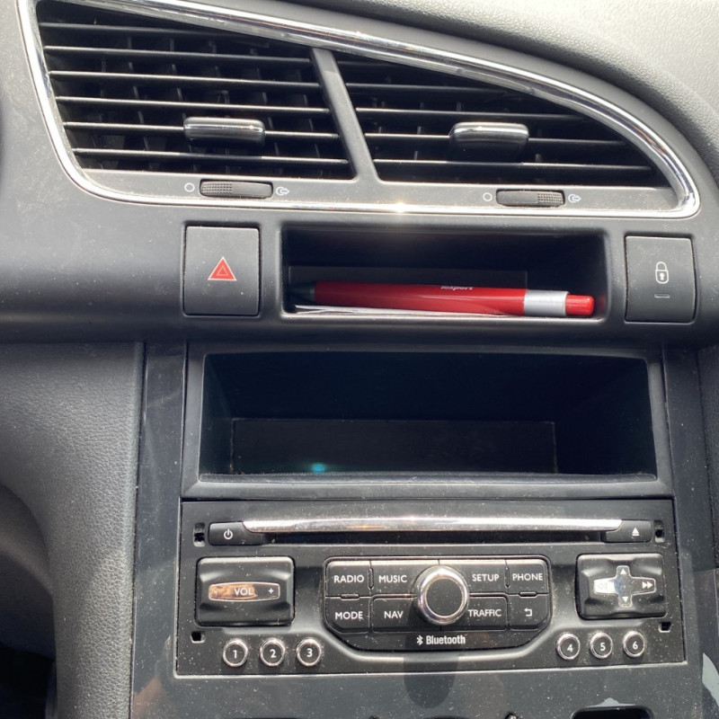 PEUGEOT 3008 1 PHASE 1 1.6 HDI - 8V TURBO Photo n°18