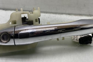 Poignee porte avant gauche KIA SPORTAGE 3 Photo n°1