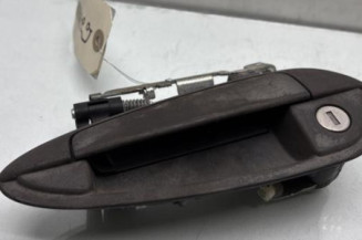 Poignee porte avant gauche FIAT GRANDE PUNTO Photo n°1