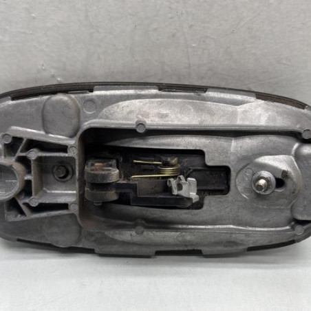 Poignee porte coffre gauche NISSAN PRIMASTAR 1