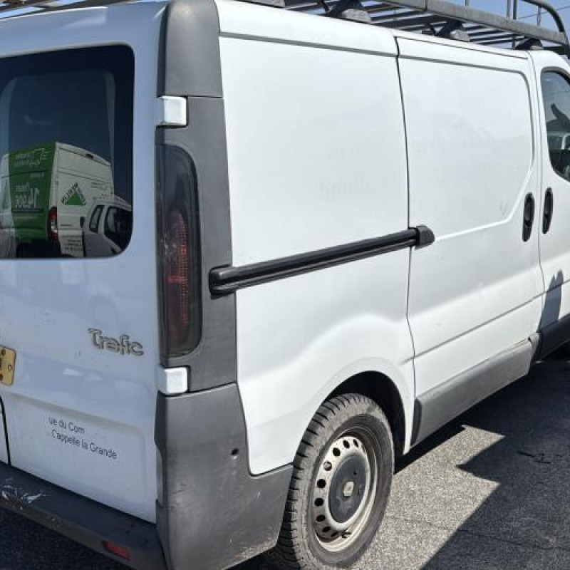 Aile avant gauche RENAULT TRAFIC 2 Photo n°8