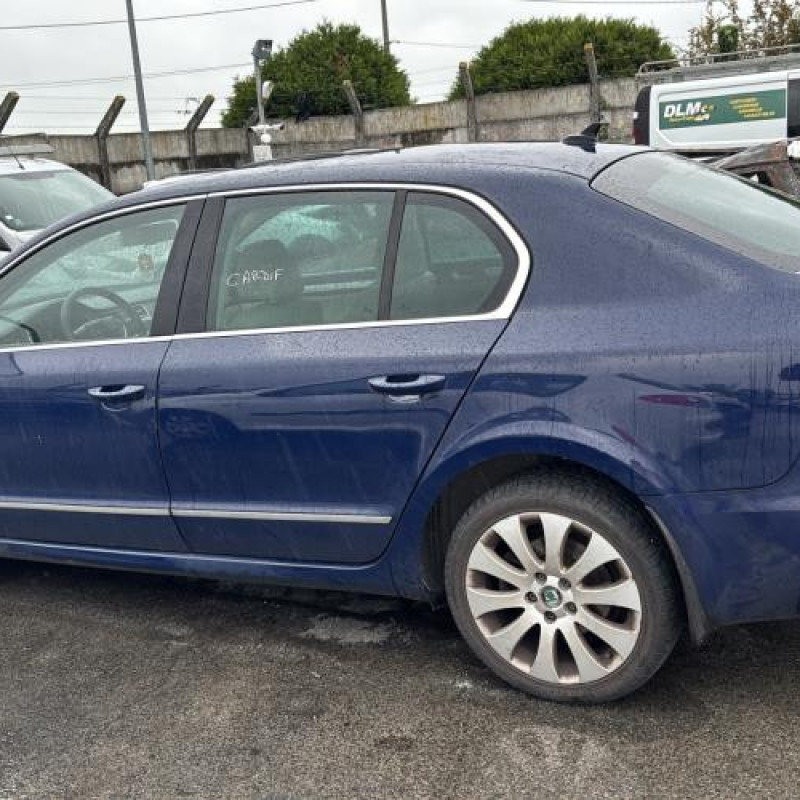 Aile avant gauche SKODA SUPERB 2 Photo n°13